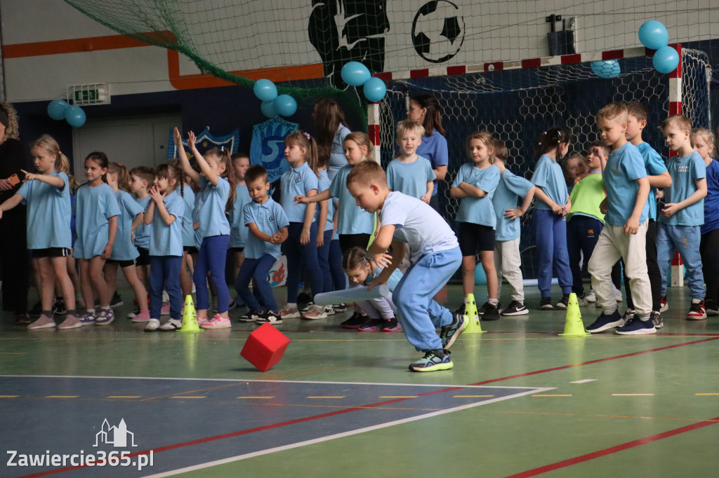 Fotorelacja II: Niebieskie Igrzyska zorganizowane przez SP4 w Zawierciu