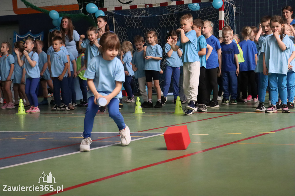 Fotorelacja II: Niebieskie Igrzyska zorganizowane przez SP4 w Zawierciu