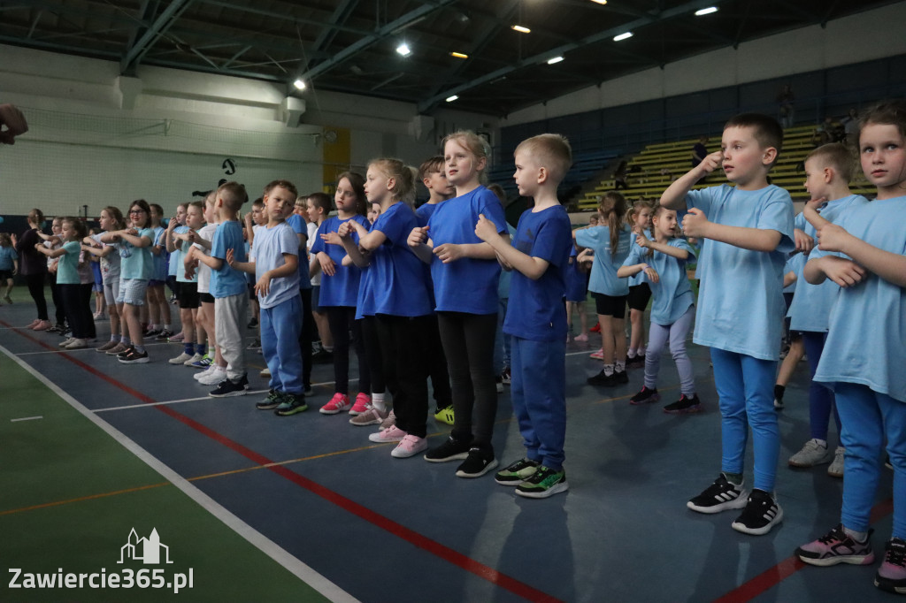 Fotorelacja II: Niebieskie Igrzyska zorganizowane przez SP4 w Zawierciu