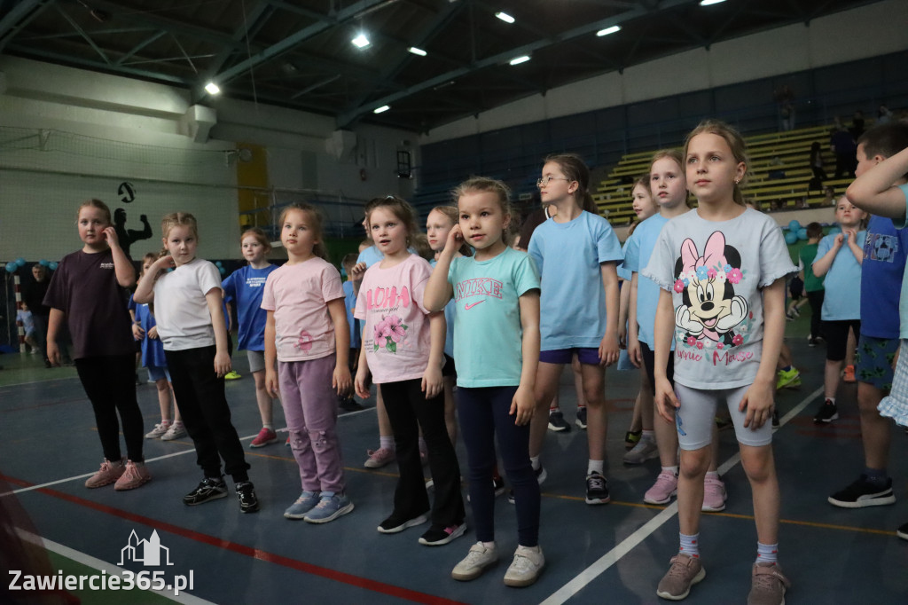 Fotorelacja II: Niebieskie Igrzyska zorganizowane przez SP4 w Zawierciu