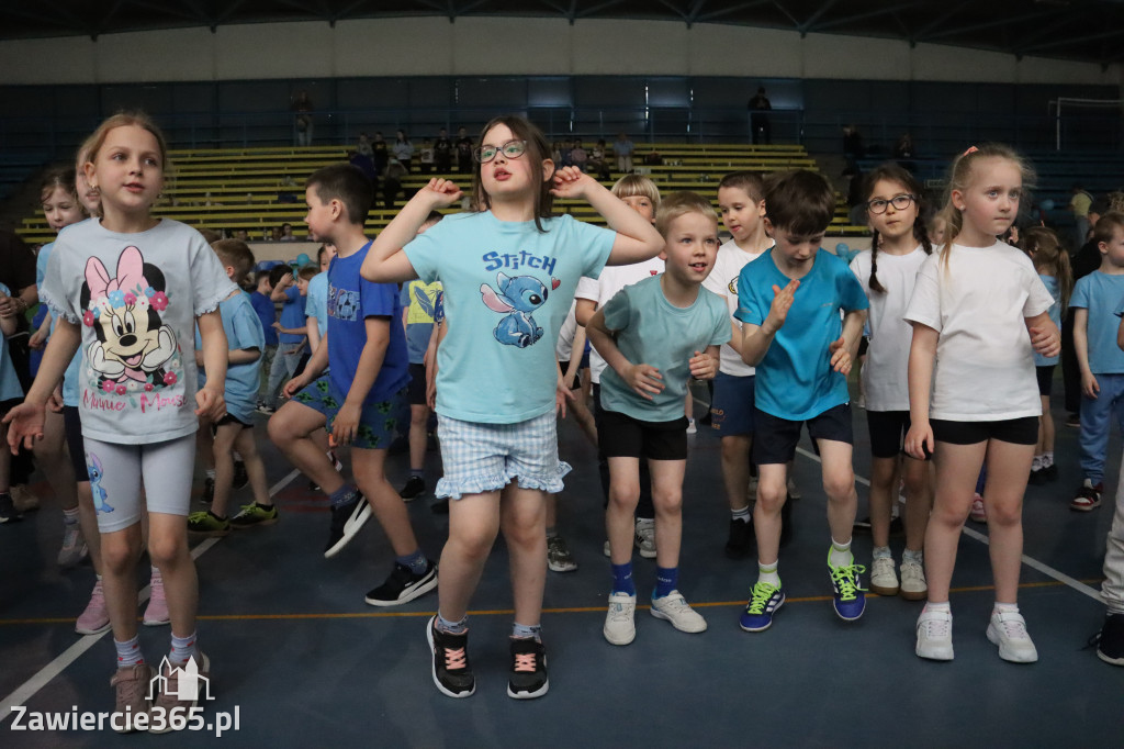 Fotorelacja II: Niebieskie Igrzyska zorganizowane przez SP4 w Zawierciu