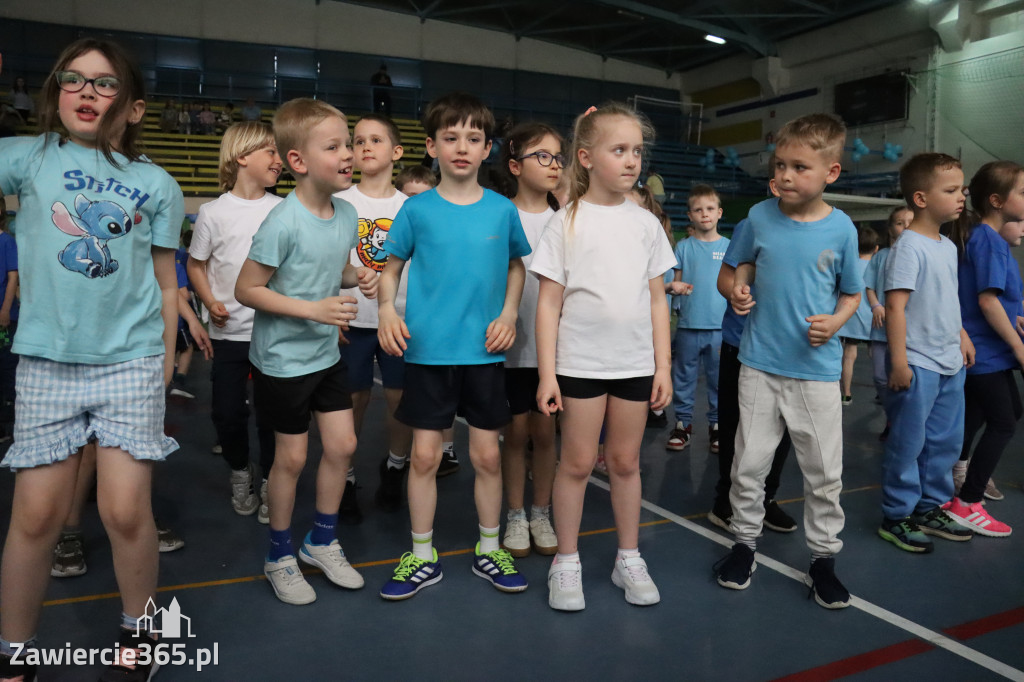 Fotorelacja II: Niebieskie Igrzyska zorganizowane przez SP4 w Zawierciu