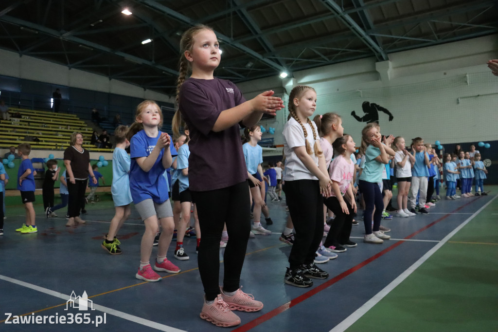 Fotorelacja II: Niebieskie Igrzyska zorganizowane przez SP4 w Zawierciu