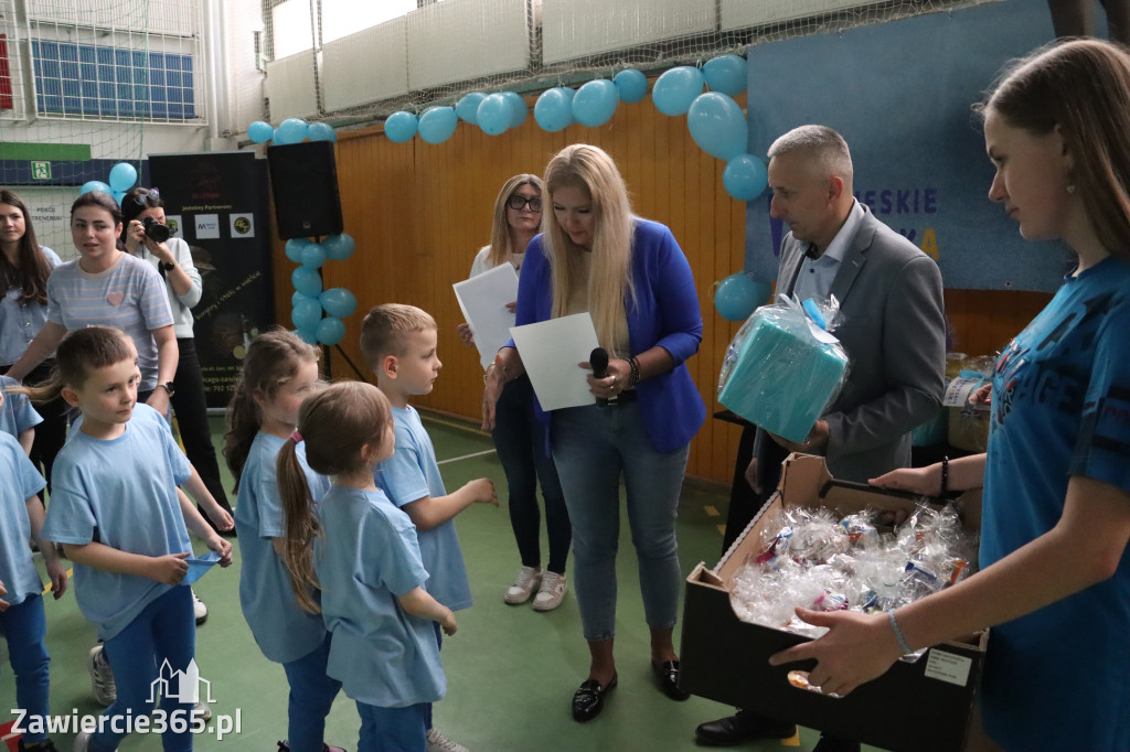 Fotorelacja II: Niebieskie Igrzyska zorganizowane przez SP4 w Zawierciu