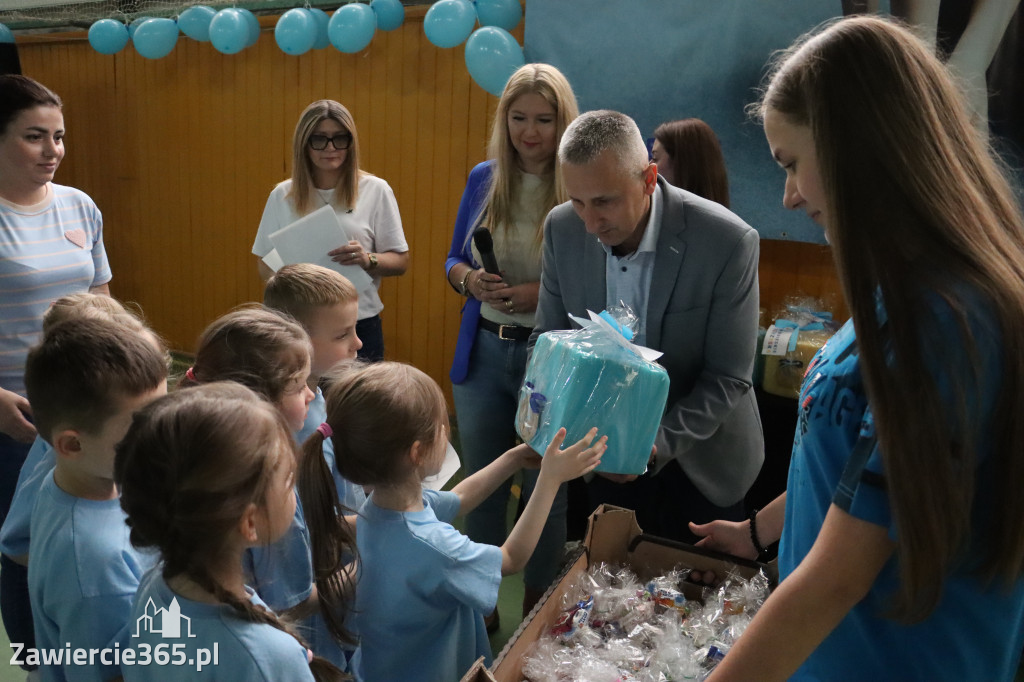 Fotorelacja II: Niebieskie Igrzyska zorganizowane przez SP4 w Zawierciu