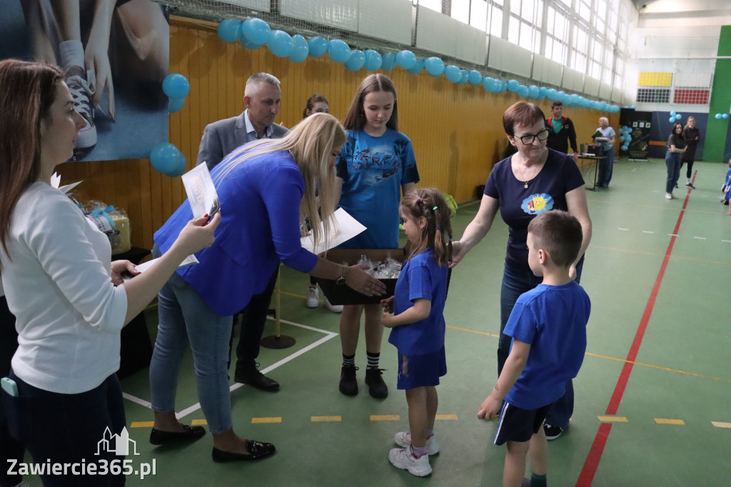 Fotorelacja II: Niebieskie Igrzyska zorganizowane przez SP4 w Zawierciu