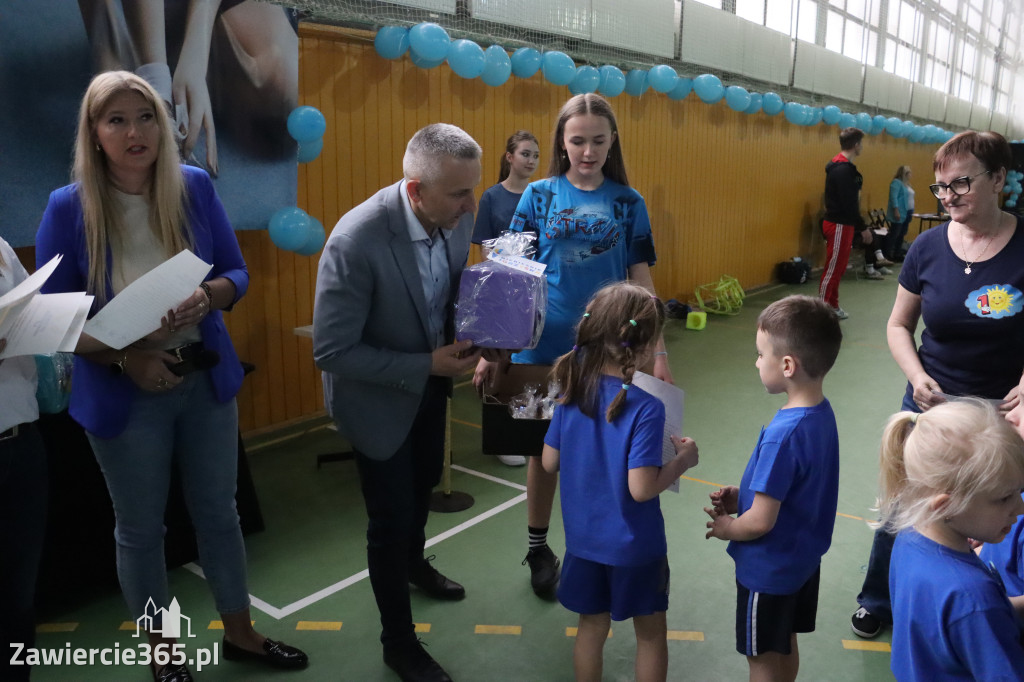 Fotorelacja II: Niebieskie Igrzyska zorganizowane przez SP4 w Zawierciu