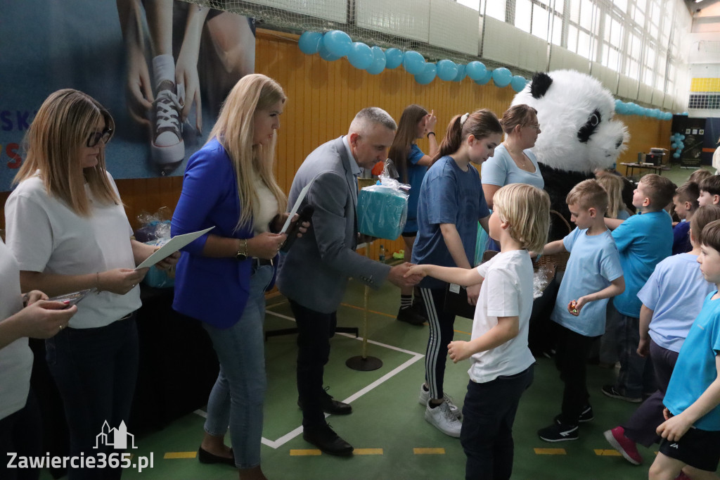 Fotorelacja II: Niebieskie Igrzyska zorganizowane przez SP4 w Zawierciu