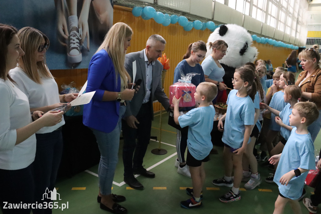 Fotorelacja II: Niebieskie Igrzyska zorganizowane przez SP4 w Zawierciu