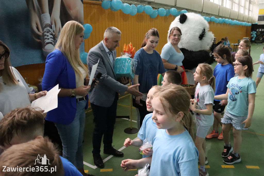 Fotorelacja II: Niebieskie Igrzyska zorganizowane przez SP4 w Zawierciu