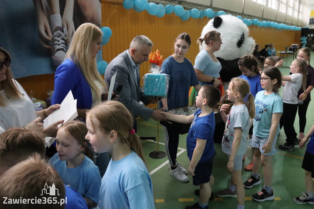 Fotorelacja II: Niebieskie Igrzyska zorganizowane przez SP4 w Zawierciu