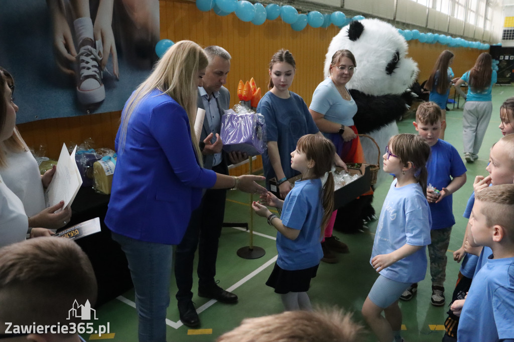 Fotorelacja II: Niebieskie Igrzyska zorganizowane przez SP4 w Zawierciu