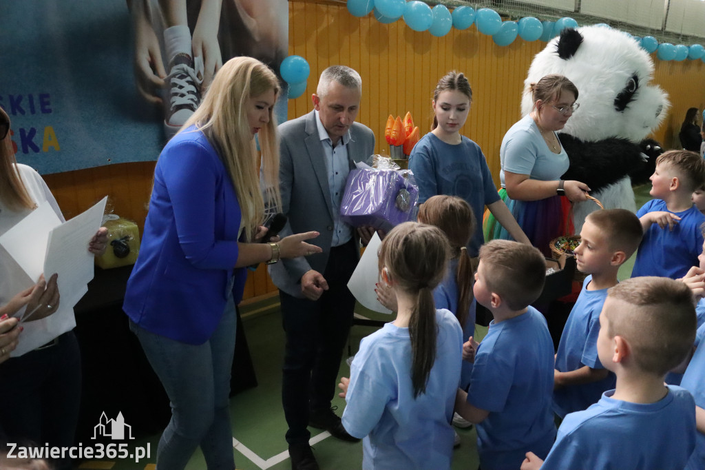 Fotorelacja II: Niebieskie Igrzyska zorganizowane przez SP4 w Zawierciu