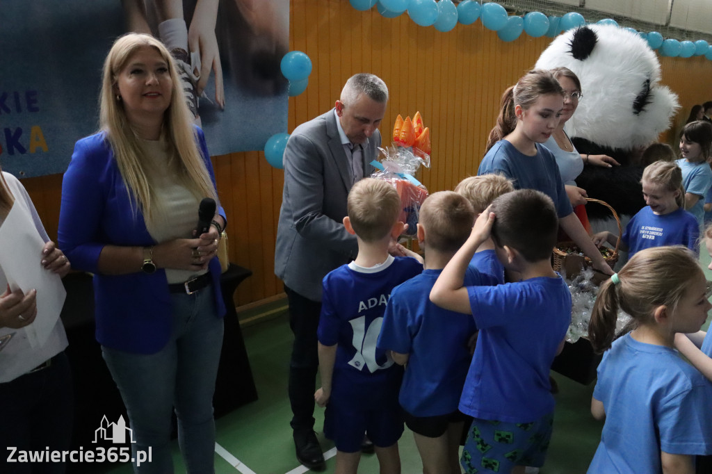 Fotorelacja II: Niebieskie Igrzyska zorganizowane przez SP4 w Zawierciu