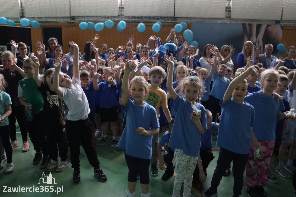 Fotorelacja II: Niebieskie Igrzyska zorganizowane przez SP4 w Zawierciu