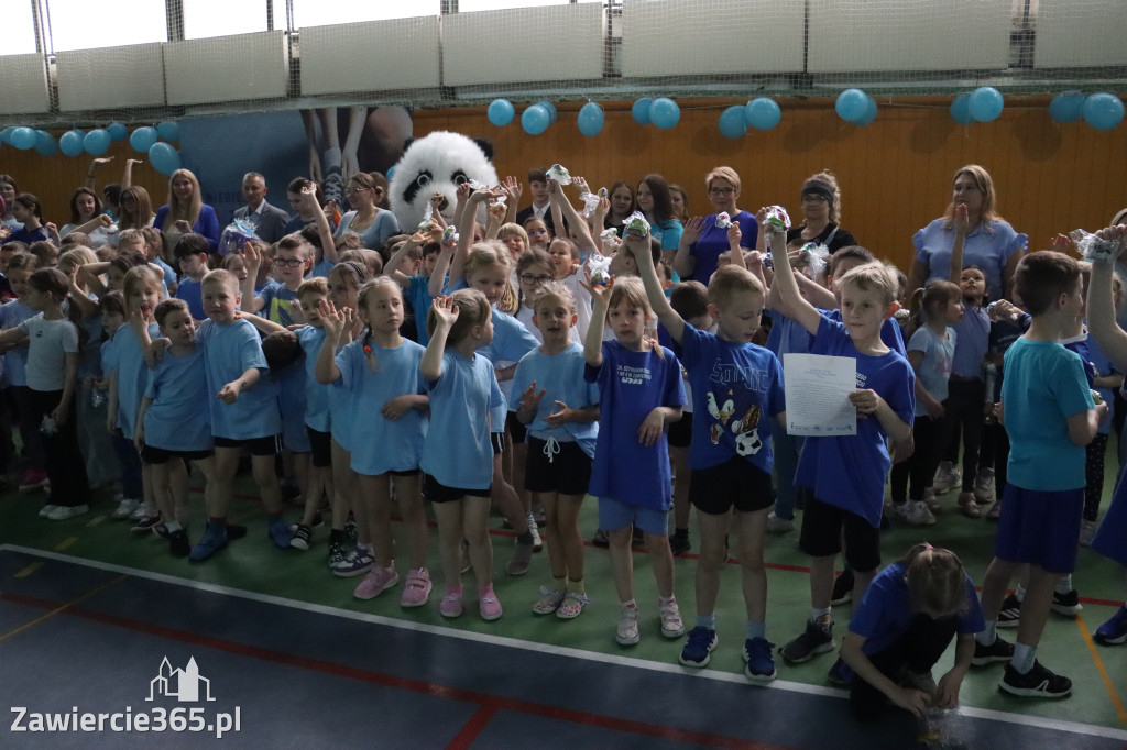 Fotorelacja II: Niebieskie Igrzyska zorganizowane przez SP4 w Zawierciu