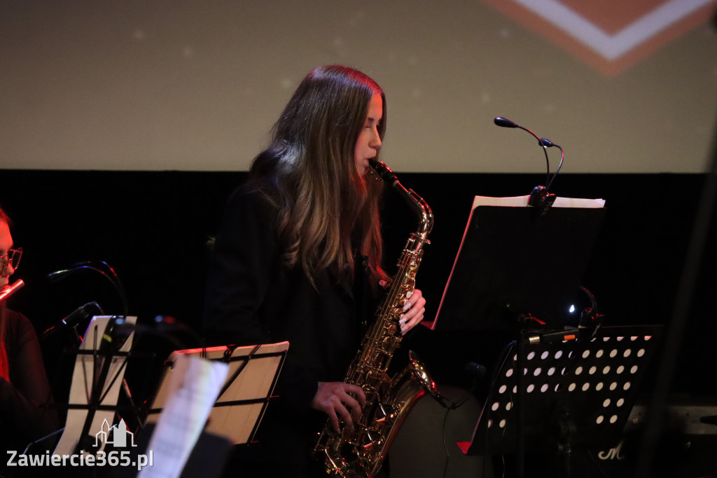 Fotorelacja I: Zakończenie roku szkolnego klas maturalnych I LO w Zawierciu