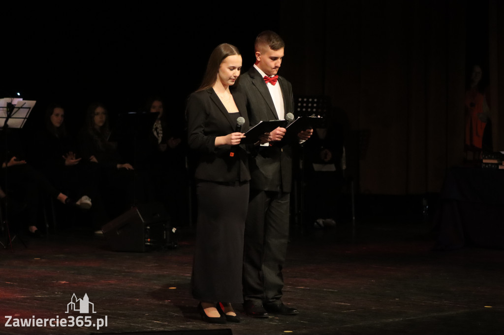 Fotorelacja I: Zakończenie roku szkolnego klas maturalnych I LO w Zawierciu