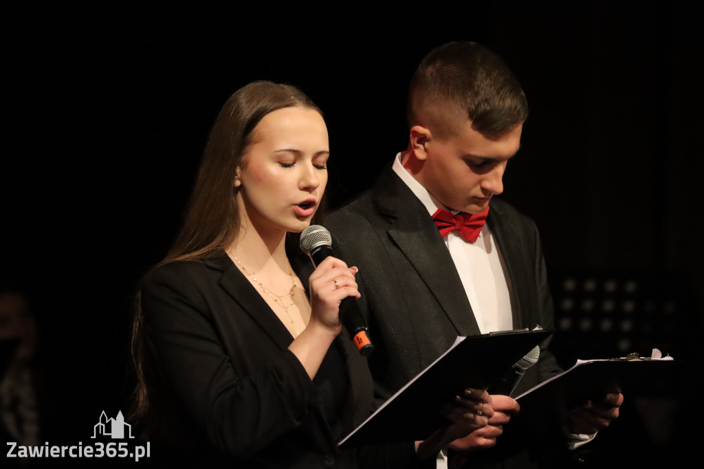 Fotorelacja I: Zakończenie roku szkolnego klas maturalnych I LO w Zawierciu