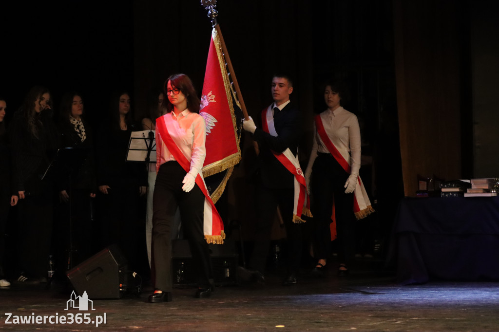 Fotorelacja I: Zakończenie roku szkolnego klas maturalnych I LO w Zawierciu