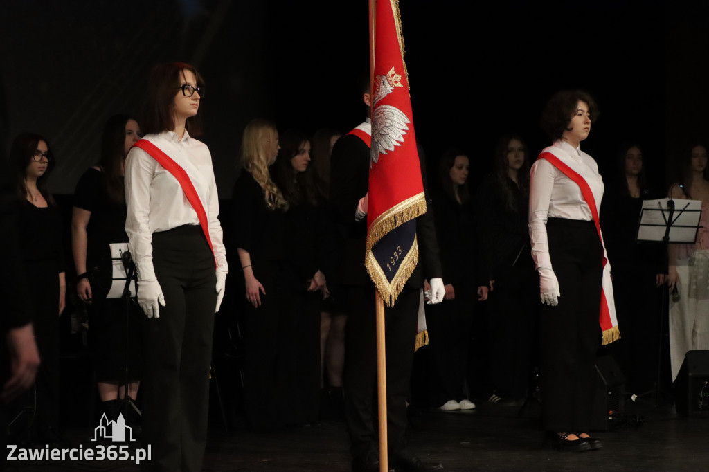 Fotorelacja I: Zakończenie roku szkolnego klas maturalnych I LO w Zawierciu