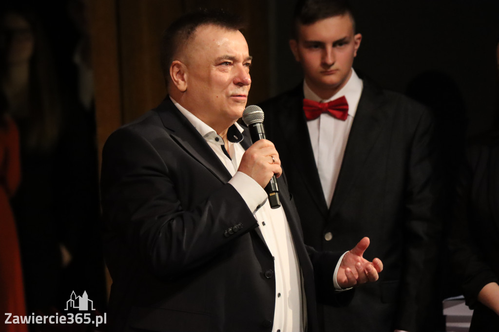 Fotorelacja I: Zakończenie roku szkolnego klas maturalnych I LO w Zawierciu