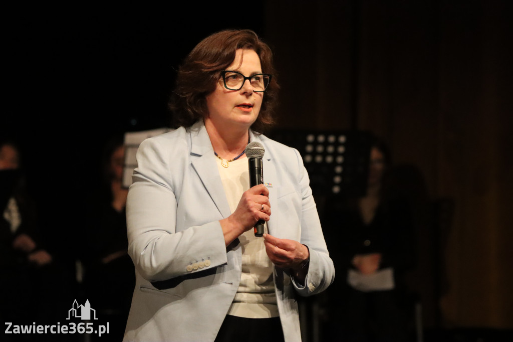 Fotorelacja I: Zakończenie roku szkolnego klas maturalnych I LO w Zawierciu