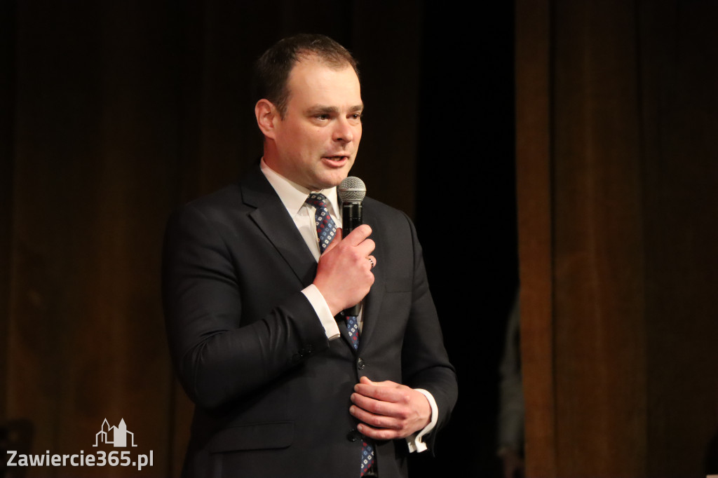 Fotorelacja I: Zakończenie roku szkolnego klas maturalnych I LO w Zawierciu