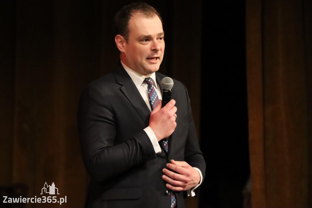 Fotorelacja I: Zakończenie roku szkolnego klas maturalnych I LO w Zawierciu