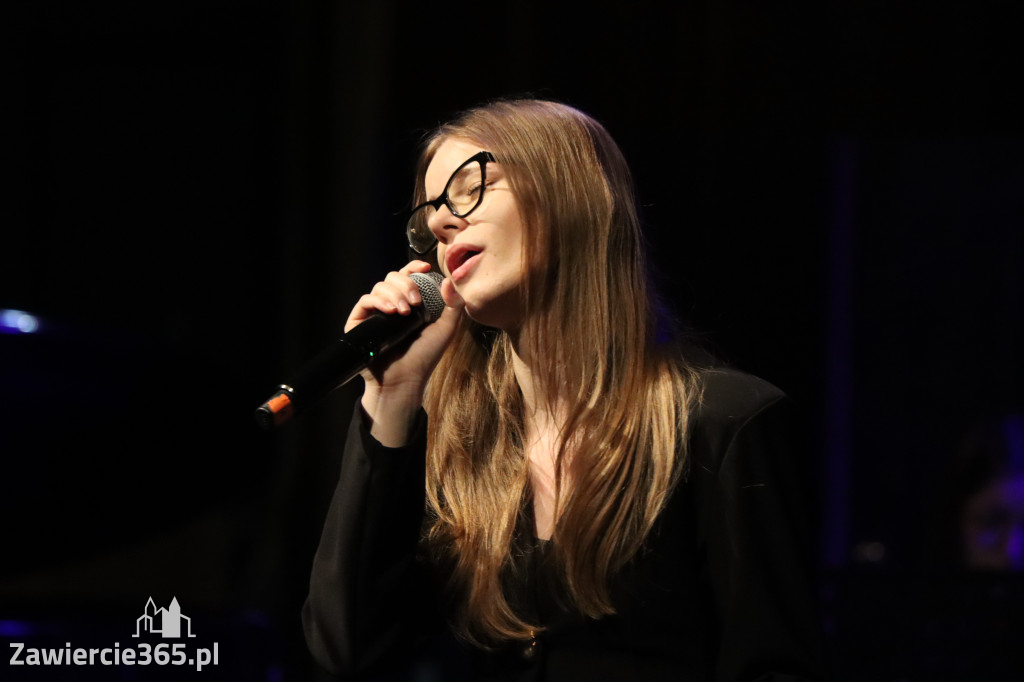 Fotorelacja I: Zakończenie roku szkolnego klas maturalnych I LO w Zawierciu