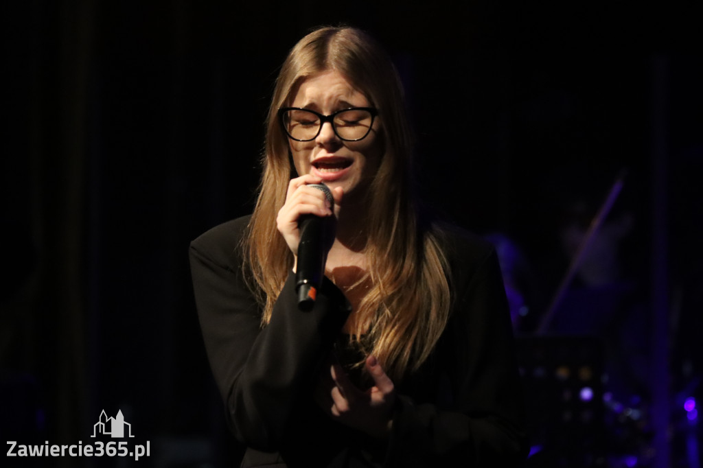 Fotorelacja I: Zakończenie roku szkolnego klas maturalnych I LO w Zawierciu