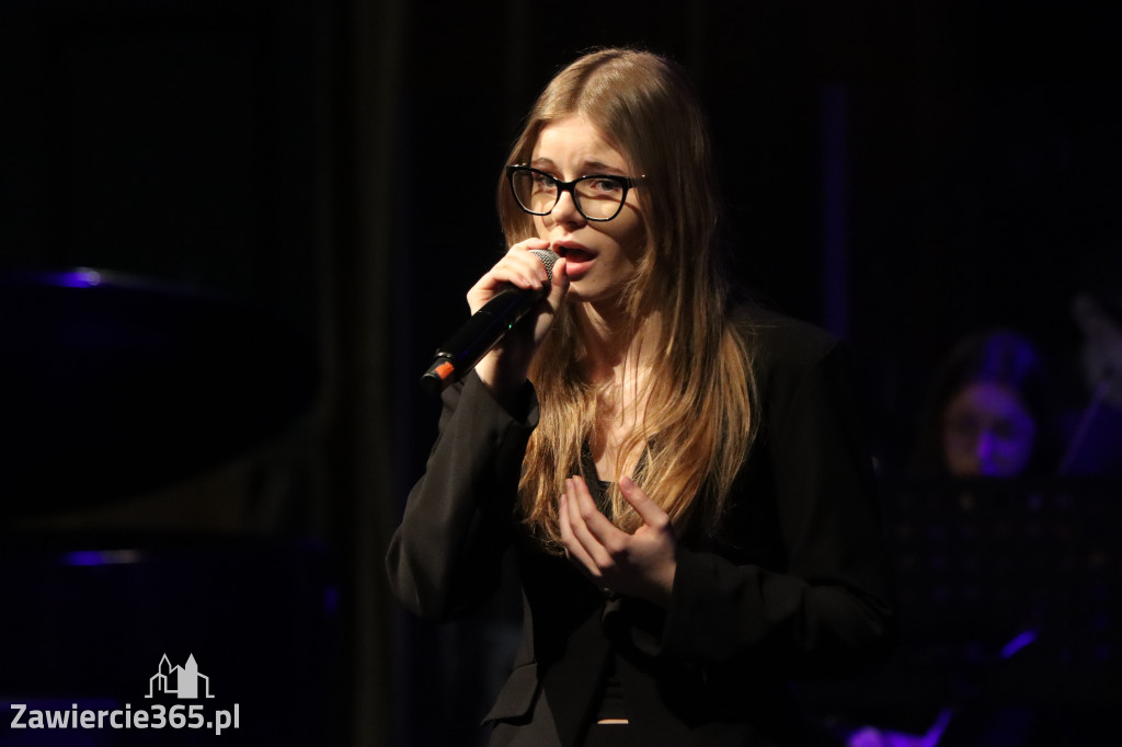 Fotorelacja I: Zakończenie roku szkolnego klas maturalnych I LO w Zawierciu