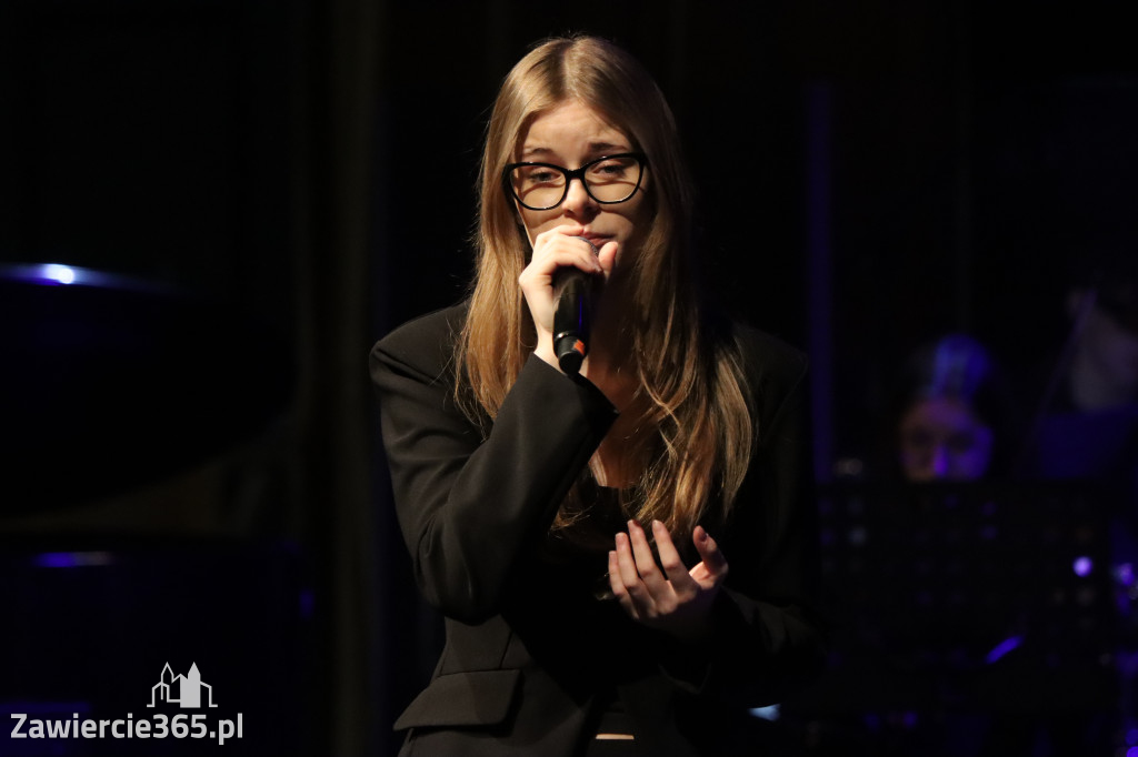 Fotorelacja I: Zakończenie roku szkolnego klas maturalnych I LO w Zawierciu