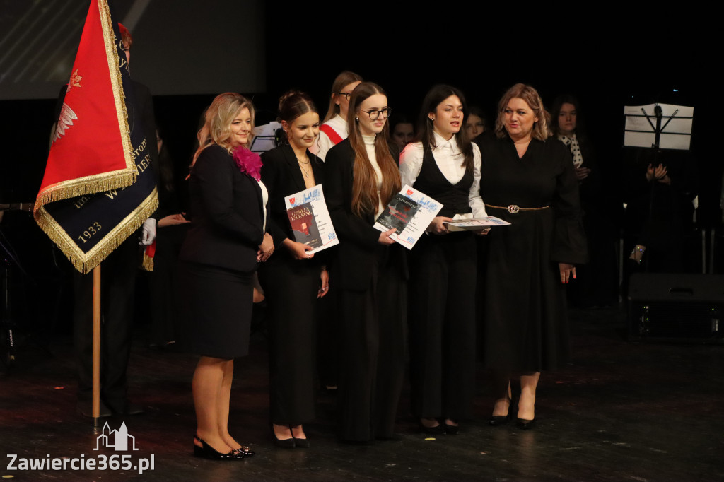Fotorelacja I: Zakończenie roku szkolnego klas maturalnych I LO w Zawierciu