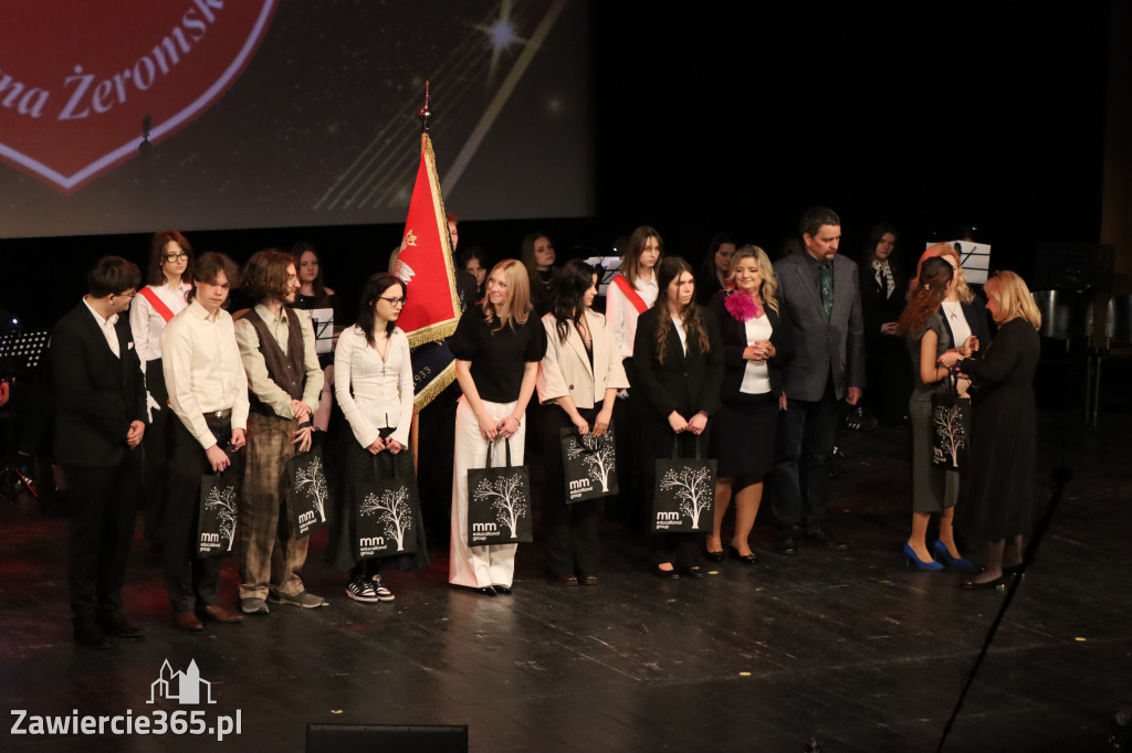 Fotorelacja I: Zakończenie roku szkolnego klas maturalnych I LO w Zawierciu