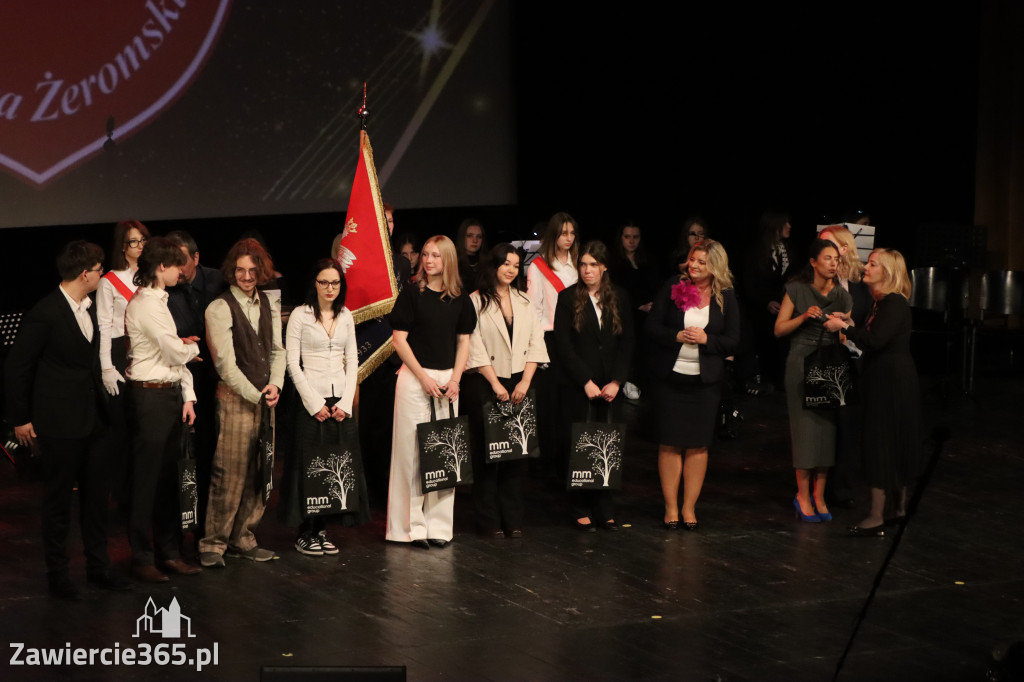 Fotorelacja I: Zakończenie roku szkolnego klas maturalnych I LO w Zawierciu