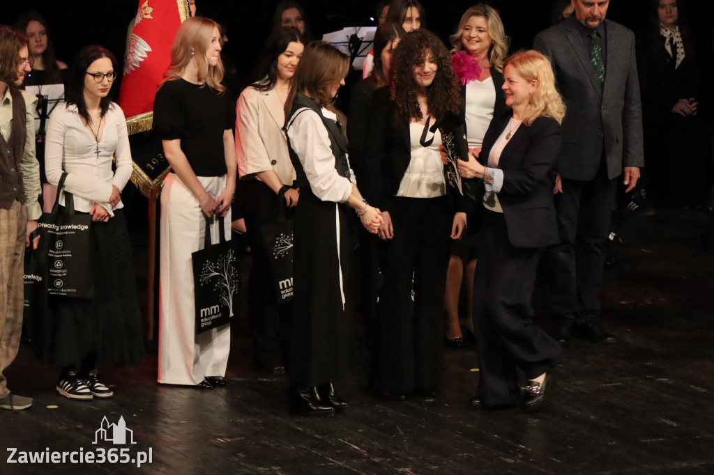 Fotorelacja I: Zakończenie roku szkolnego klas maturalnych I LO w Zawierciu