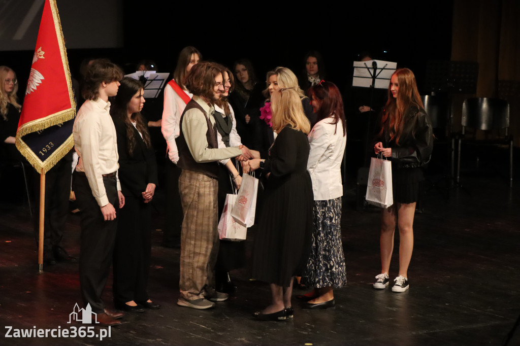 Fotorelacja II: Zakończenie roku szkolnego klas maturalnych I LO w Zawierciu