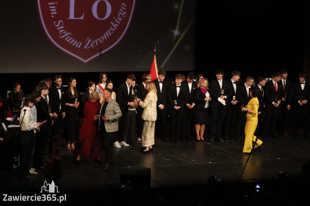 Fotorelacja II: Zakończenie roku szkolnego klas maturalnych I LO w Zawierciu