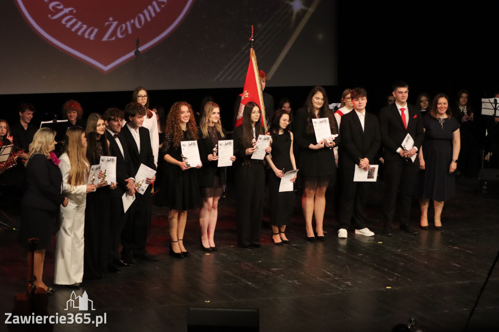 Fotorelacja II: Zakończenie roku szkolnego klas maturalnych I LO w Zawierciu