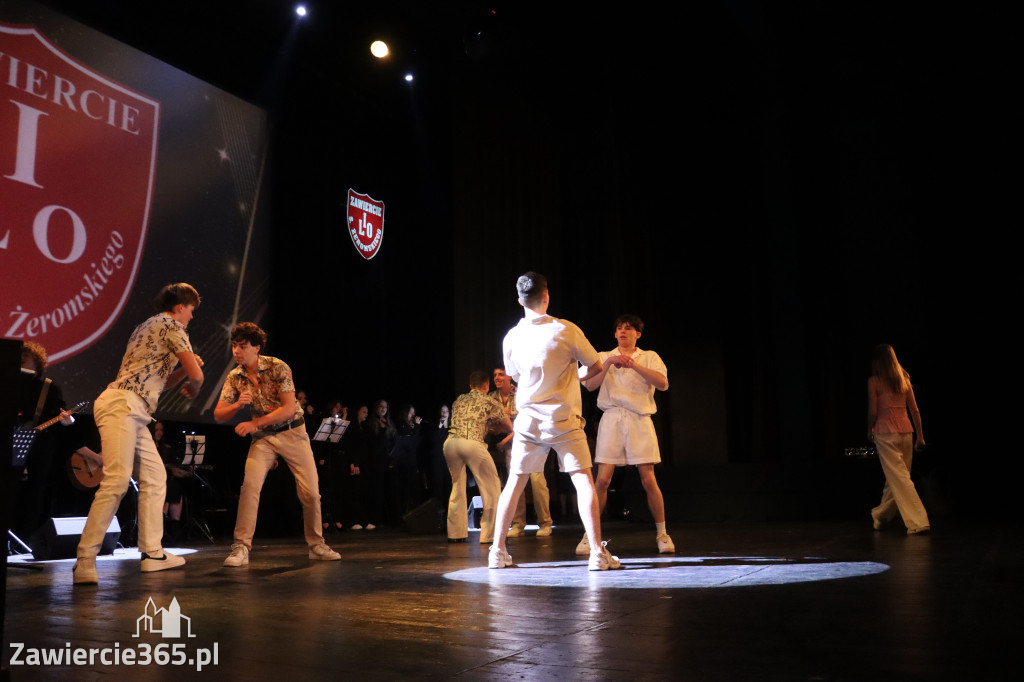 Fotorelacja II: Zakończenie roku szkolnego klas maturalnych I LO w Zawierciu