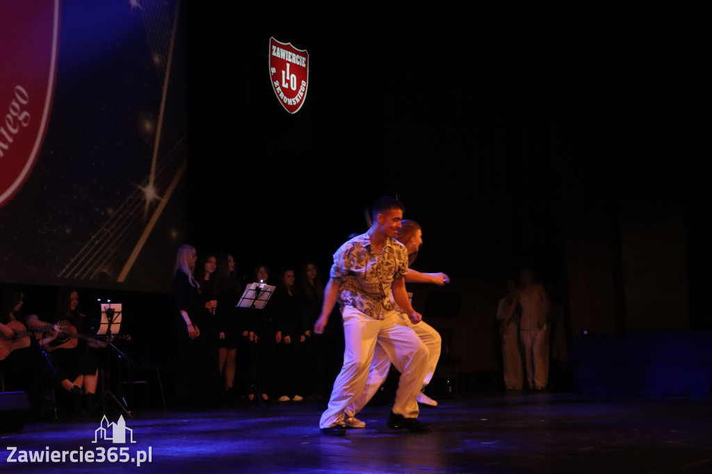 Fotorelacja II: Zakończenie roku szkolnego klas maturalnych I LO w Zawierciu