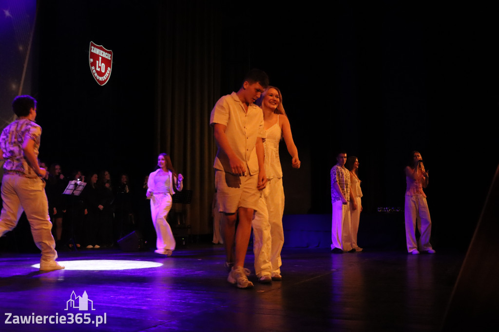 Fotorelacja II: Zakończenie roku szkolnego klas maturalnych I LO w Zawierciu