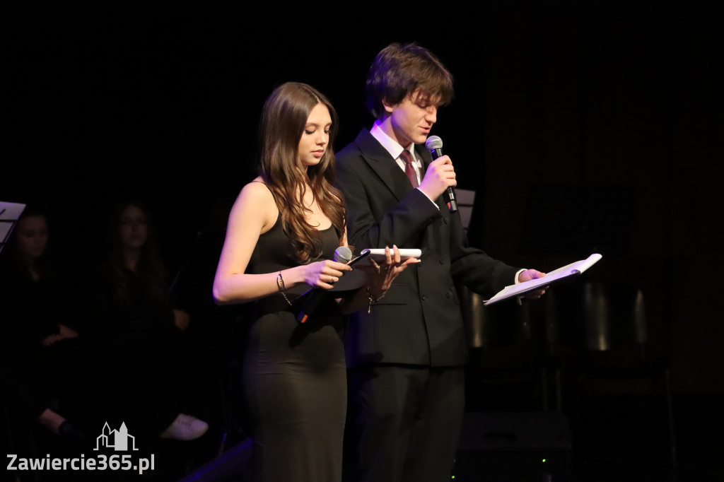 Fotorelacja II: Zakończenie roku szkolnego klas maturalnych I LO w Zawierciu