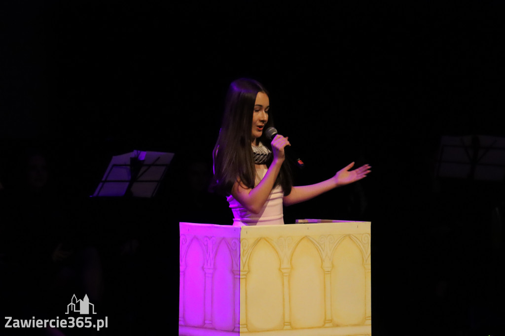 Fotorelacja II: Zakończenie roku szkolnego klas maturalnych I LO w Zawierciu