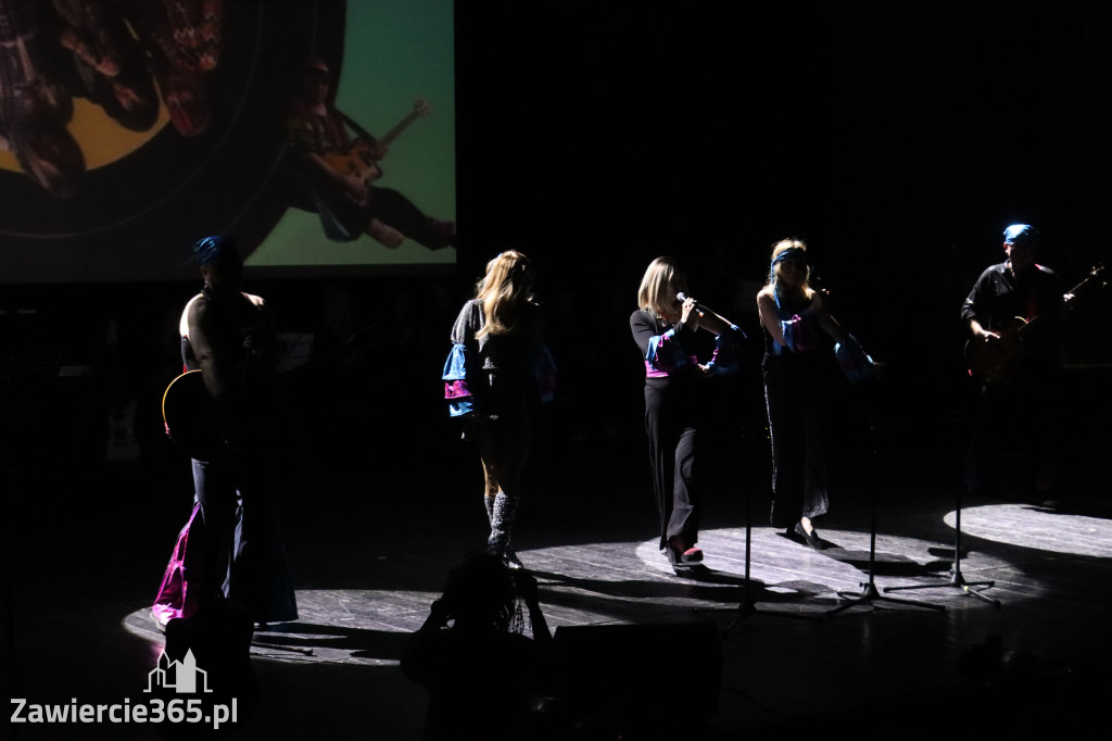 Fotorelacja II: Zakończenie roku szkolnego klas maturalnych I LO w Zawierciu