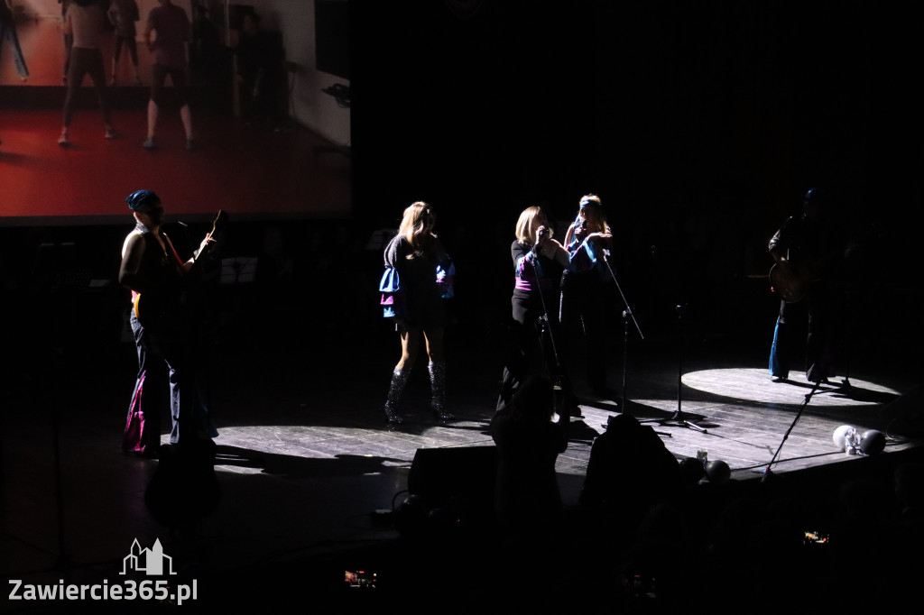 Fotorelacja II: Zakończenie roku szkolnego klas maturalnych I LO w Zawierciu