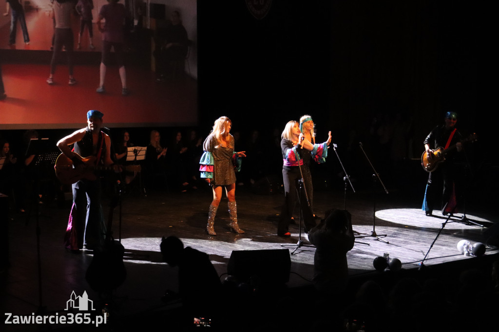 Fotorelacja II: Zakończenie roku szkolnego klas maturalnych I LO w Zawierciu