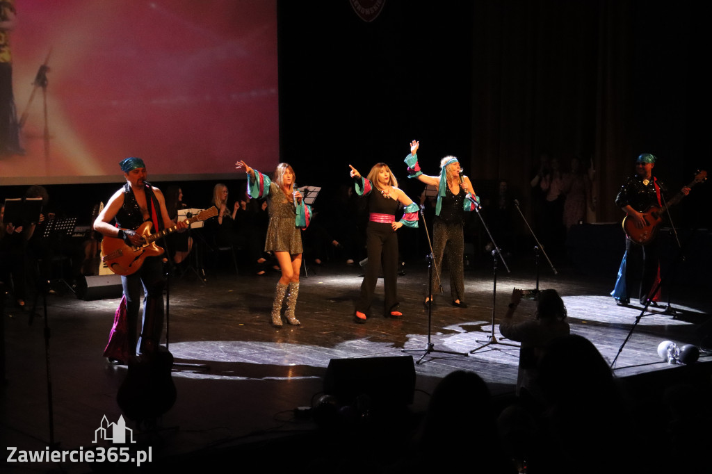 Fotorelacja II: Zakończenie roku szkolnego klas maturalnych I LO w Zawierciu