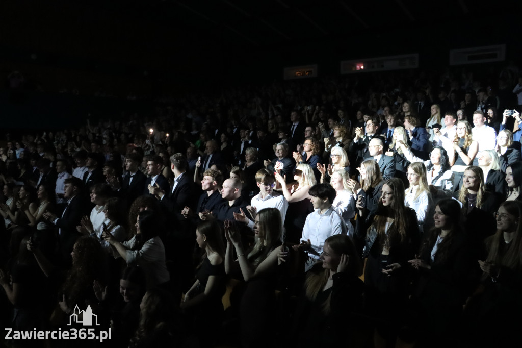 Fotorelacja II: Zakończenie roku szkolnego klas maturalnych I LO w Zawierciu